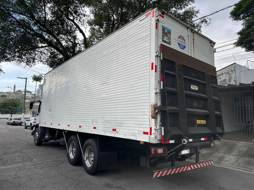 Volvo Vm 23-240 Baú 8.20m Plataforma Hidráulica- Motor Feito