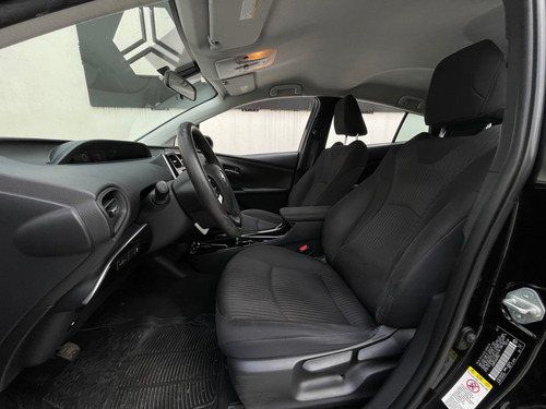 Toyota Prius 1.8 Base Cvt