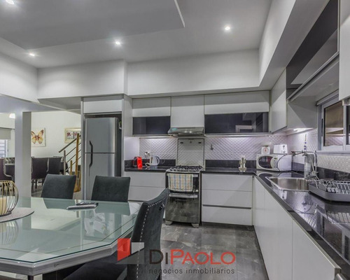 Venta · Casa En San Martín · Parque · Piscina