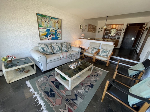 Imagen 3 de 28 de Apartamento En Primera Fila Con Excelente Vista