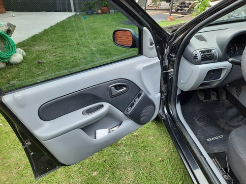 Renault Clio 1.2 Campus Pack Ii 75cv