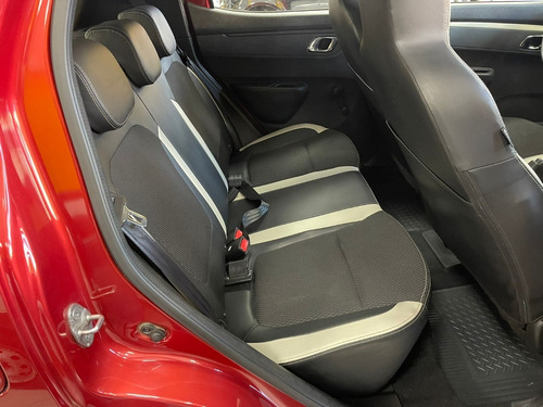 Imagem 9 de 18 de Renault Kwid 1.0 Flex Intense 2018 *30.000km