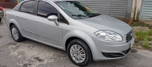 Fiat Linea 1.8 16v Essence Flex 4p