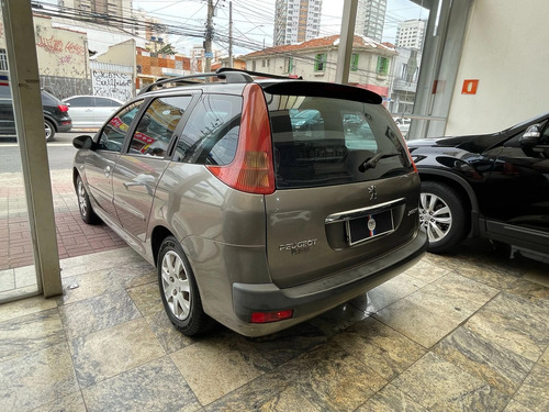 Peugeot 207 1.4 Xr Flex 3p
