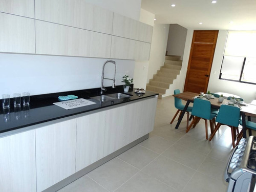 Imagen 8 de 28 de Venta De Casa En Paraiso Playa Del Carmen Cerca Del Mar Caribe