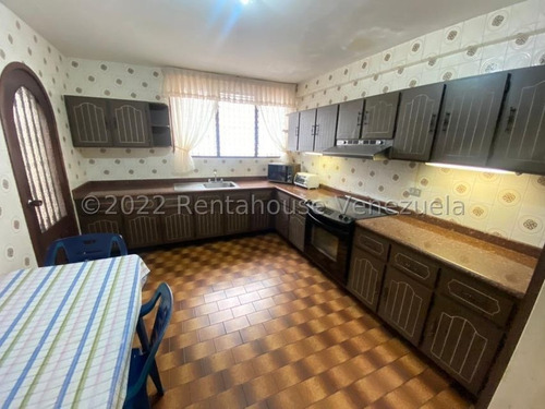 Imagen 4 de 12 de Amplia Casa En Venta Colinas De Santa Mònica Mls #23-7161