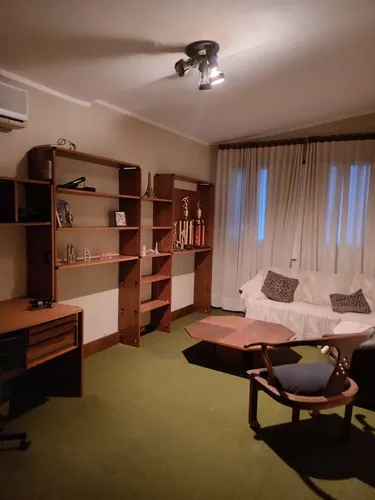 Casa De 3 Hab Y 4 Baños.