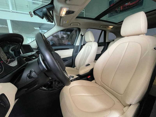 Imagem 9 de 15 de Bmw X1 Sdrive 20i X-line 2.0 Active Flex 2016