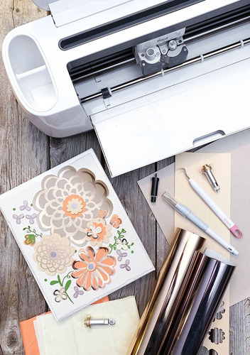 Imagem 3 de 4 de Plotter De Recorte Cricut Maker Digital + Kit Vinil Adesivo