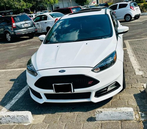 Ford Focus 2.0 St Mt