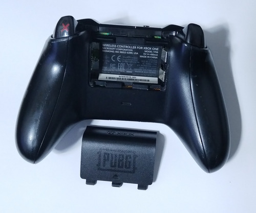 Control Inalámbrico Xbox One Battlegrounds Edición Especial (Reacondicionado)