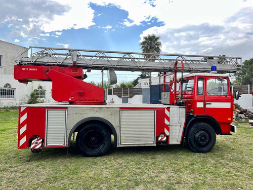Imagen 10 de 24 de Daf 1300 Escalera