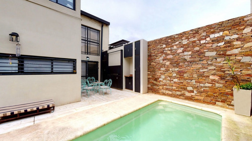 Imagen 1 de 18 de Venta Casa 3 Dorm 67 E/ 117 Y 118 Pileta Climatizada