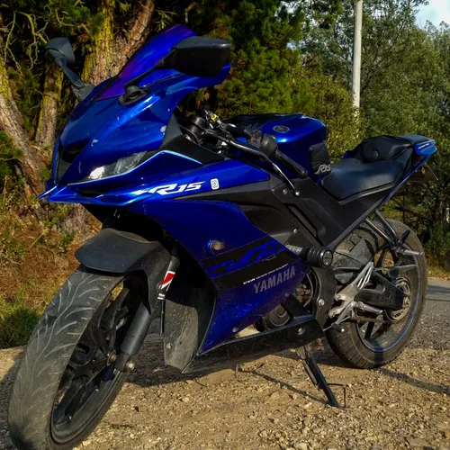 Yamaha R15 2020