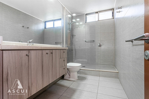 Departamento En Venta De 3 Dorm. En Lo Barnechea