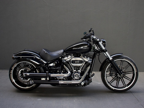 Imagem 1 de 9 de Harley Davidson Softail Breakout Fxbrs 114