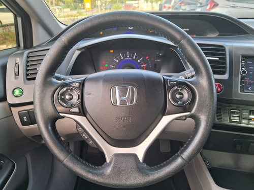 Honda Civic Sedan LXR 2.0 Flexone 16V Aut. 4p