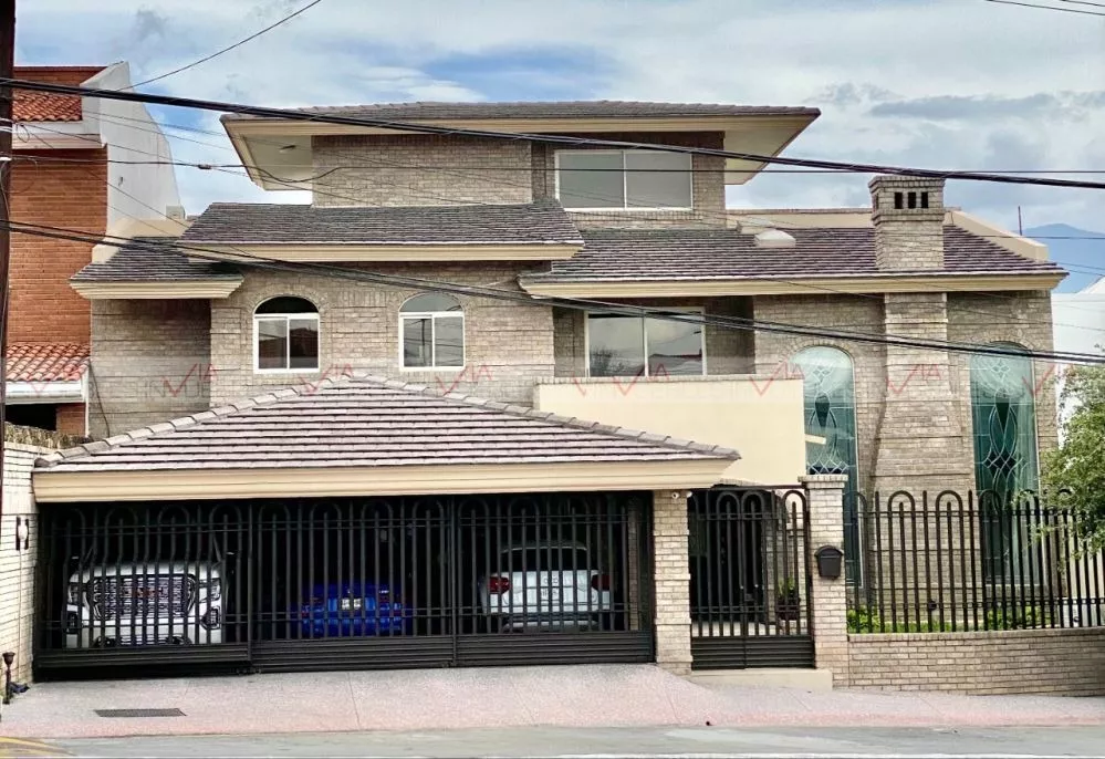 Casa En Venta En Contry La Silla, Guadalupe, Nuevo León
