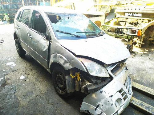 Sucata Ford Fiesta 1.0 8v Somente Para Retirada De Peças