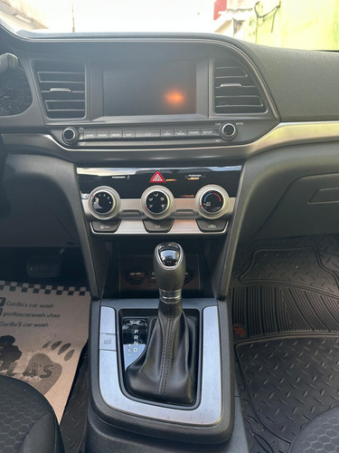 Hyundai Elantra 2.0 Gls Premium At