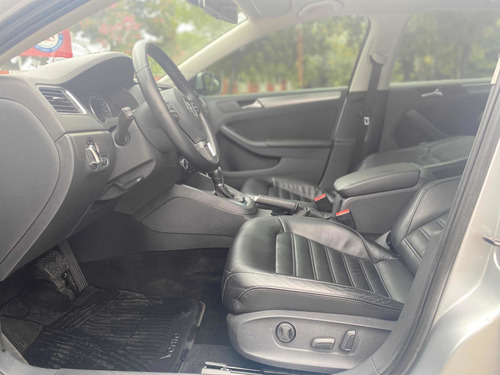 Volkswagen Vento 2.0 Sportline Tsi 200cv Dsg 2013