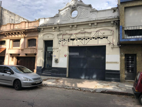 Imagen 2 de 15 de Local Galpon Aguada Venta Lenguas Y Bazán A Mts. Palacio Legislativo