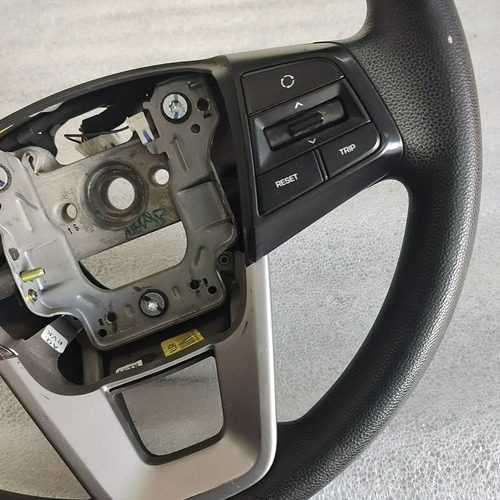 Volante Creta 16-20 Control Cruise Control Audio. (Usado)