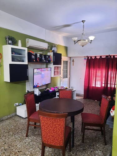 Imagen 2 de 13 de Casa Dos Familias