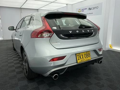 Volvo V40 1.6 T4 R-design