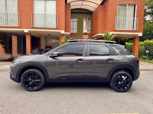 Citroën C4 Cactus 1.6 Shine Turbo Aut