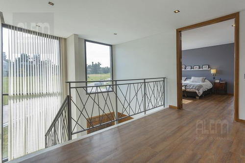Imagen 22 de 30 de Hermosa Casa En St Thomas Este | Aceptaría Permuta