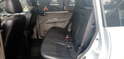 Imagen 12 de 14 de Mitsubishi Montero Limited 4x2 2015