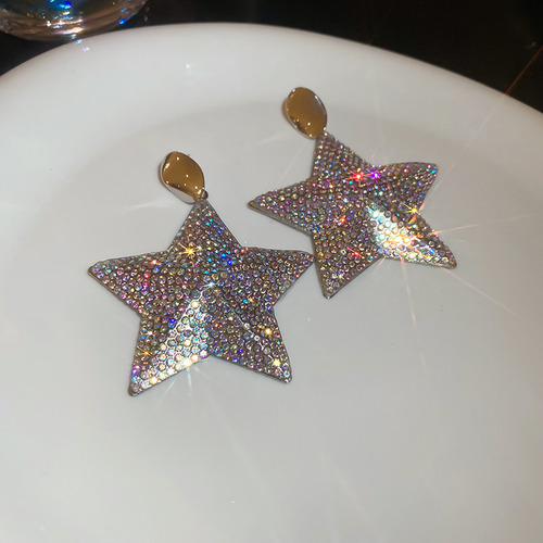 Pendientes Con Colgante De Pétalos De Flores Y Diamantes Con
