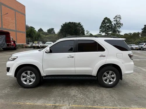 Toyota Fortuner 2.7l 4x2