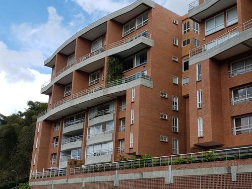 Alto Hatillo Imponente 180mts Financiamiento 50% En Dos Años Sin Intereses Linda Vista Edificio Nuevo Pozo De Agua Calle Privada Vigilancia 2habitaciones /3baños 2 Puestos En Sótano Maletero