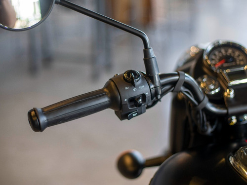 Imagen 9 de 25 de Royal Enfield Classic 350 Dark Stealth Reserva La Tuya Ya!
