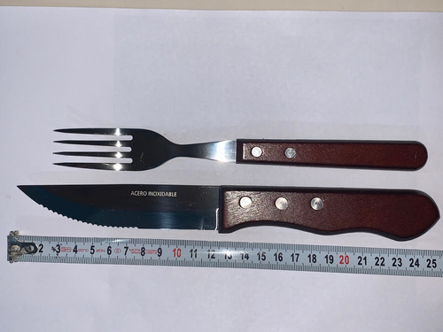 Set Cuchillo + Tenedor Jumbo Madera Asado La Cabrera Ac Inox