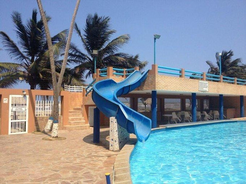 Imagen 3 de 9 de Se Vende Apartamento 75m2 2h/2b/1p Tucacas