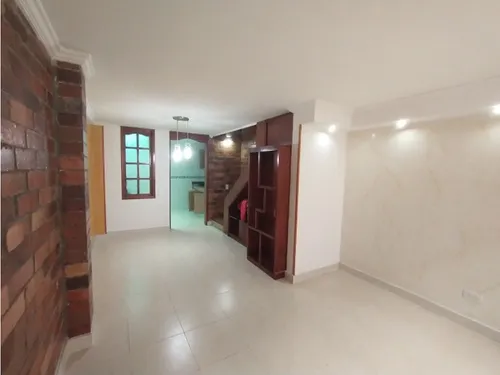 Casa En Venta En Suba Compartir