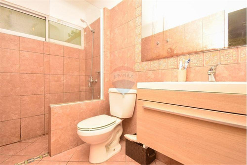 Imagen 11 de 15 de Se Arrienda Exclusiva Casa En Sector De La Reina