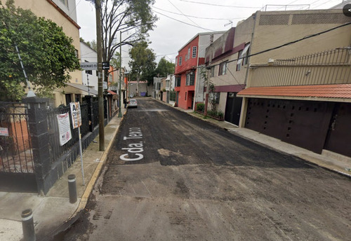 Se Vende Casa En,,periodista!!!benito Juárez....excelente Ubicación!!!!!remates Hipotecarios ......