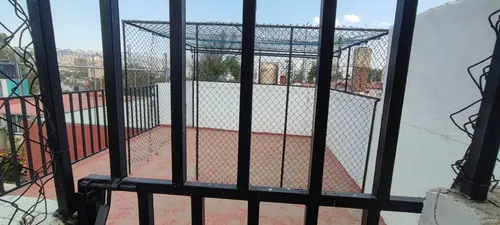 Oportunidad De Inversión En Valle Dorado Casa Amplia.