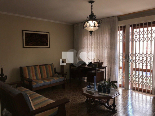 Imagem 14 de 30 de Vende Casa 6 Dormitórios, Suíte, Churrasqueira, 3 Vagas No Bairro Menino Deus - Reo452750