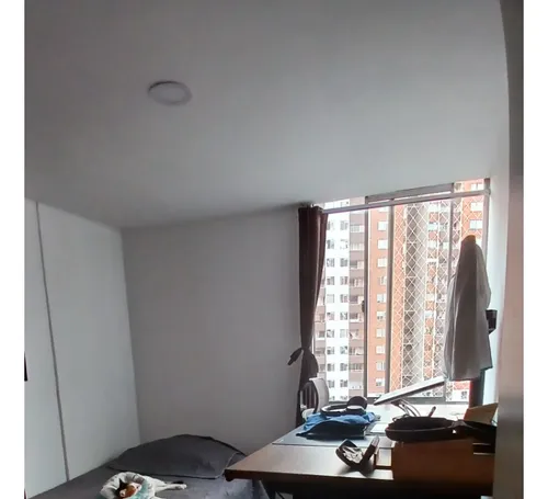 Apartamento Iluminado, Fresco Y Cómodo En Puerta Madera