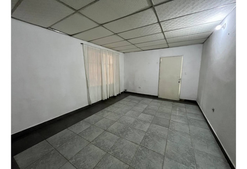 Anexo Monoambiente En Alquiler, Av. Santos Michelena, Maracay.