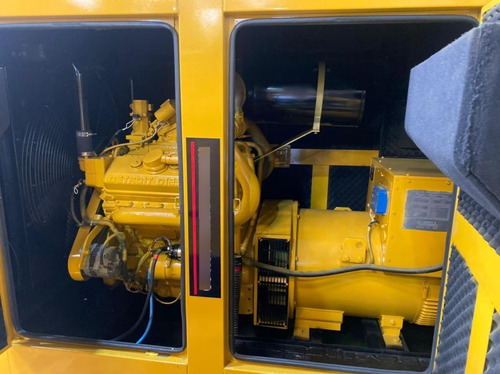 Imagen 2 de 9 de Planta Eléctrica Diésel 250 Kva Cabina Insonora Detroit