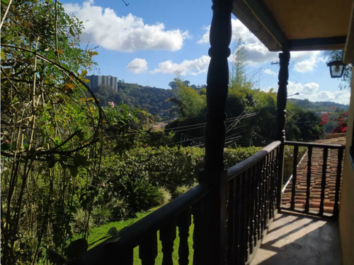 Casa En Venta De Estilo Español La Suiza San Antonio