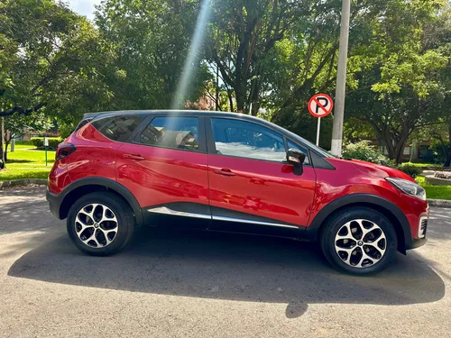 Renault Captur 2.0 Intens Automática