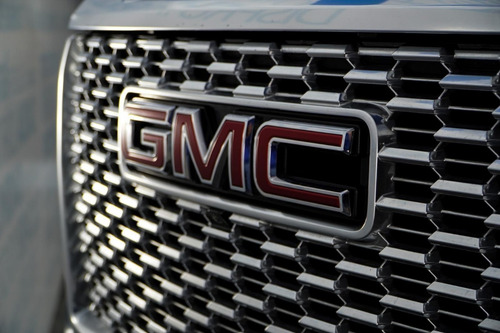 GMC Yukon 6.2 Denali 8 Vel Awd At