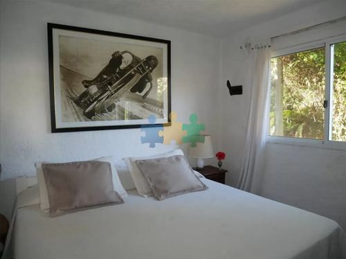 Chalet De 5 Dormitorios En Venta Proximo Al Mar, La Barra - Ref : Eqp5619
